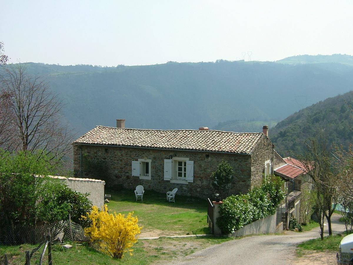 Вилла Le Vitrier Saint-Jean-de-Muzols Экстерьер фото